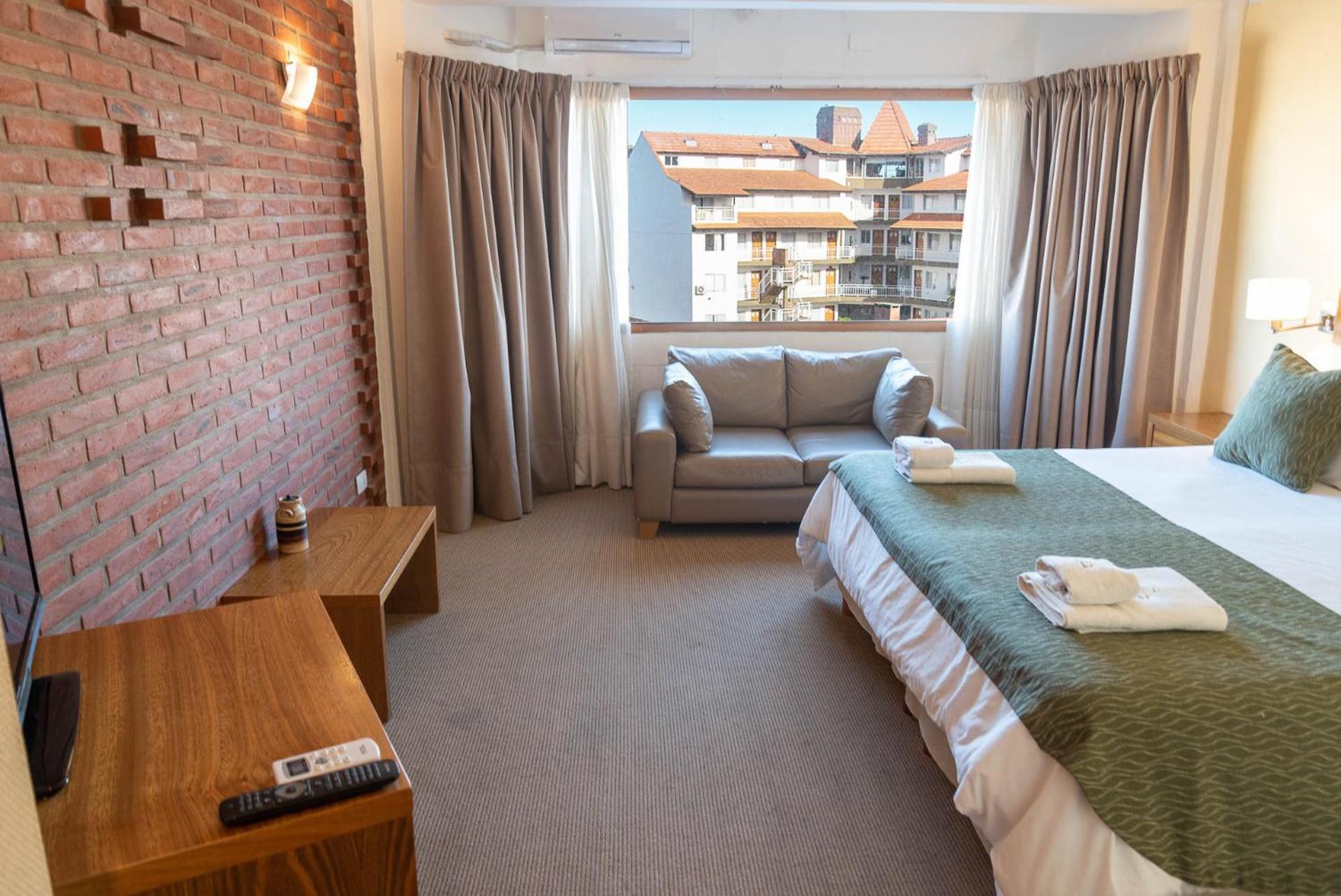 Fonte Arcada Hotel Villa Gesell Kamer foto