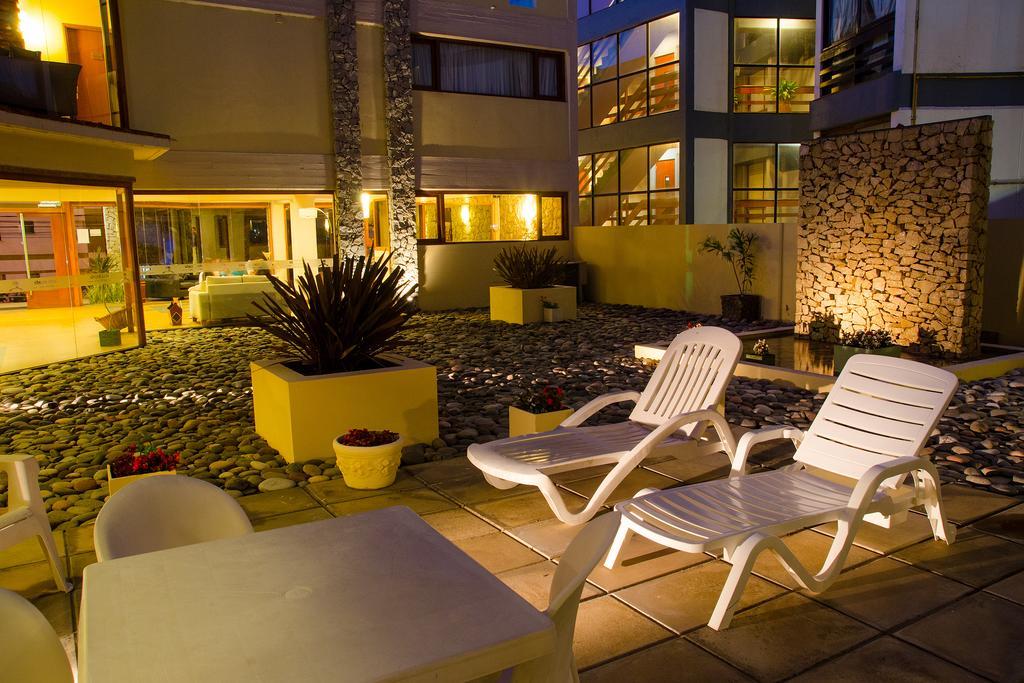 Fonte Arcada Hotel Villa Gesell Buitenkant foto