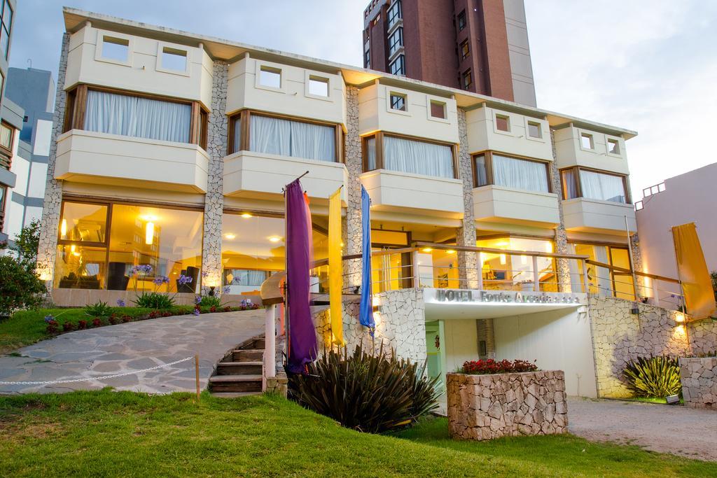 Fonte Arcada Hotel Villa Gesell Buitenkant foto